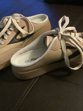 Lucky Step Backless Sneakers